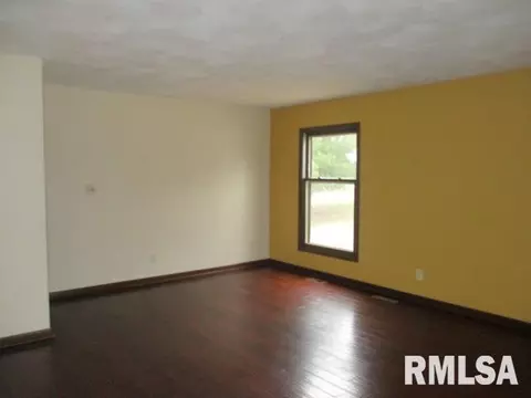 30 Prairie Rd, Macomb, IL 61455 photo 6