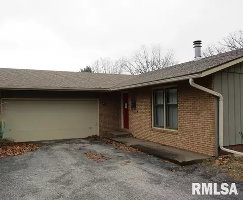 30 Prairie Rd, Macomb, IL 61455 photo 2