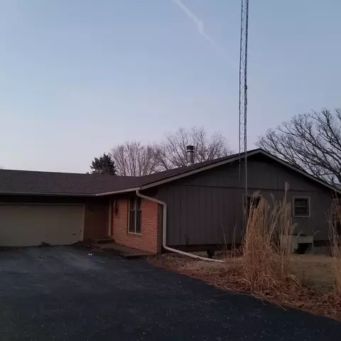 30 Prairie Rd, Macomb, IL 61455 photo 1