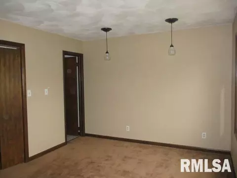 30 Prairie Rd, Macomb, IL 61455 photo 17