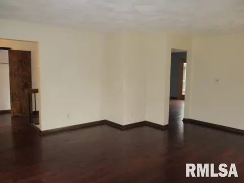30 Prairie Rd, Macomb, IL 61455 photo 5