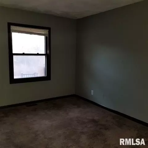 30 Prairie Rd, Macomb, IL 61455 photo 15