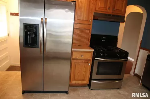 608 E Pasadena, Peoria, IL 61603 photo 11