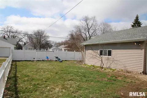 608 E Pasadena, Peoria, IL 61603 photo 33