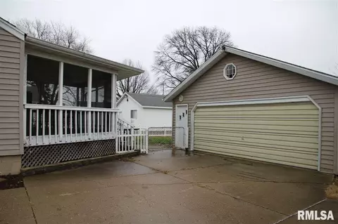 608 E Pasadena, Peoria, IL 61603 photo 3