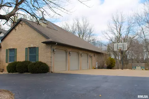 1362 Mount Zion Rd, Eureka, IL 61530 photo 2