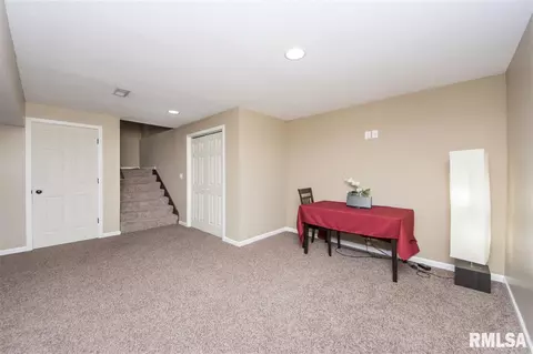 11007 N Mosscliff Ct, Dunlap, IL 61525 photo 31