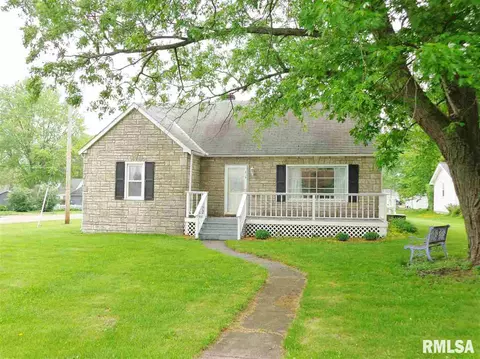 212 N 6th St, Dunlap, IL 61525 photo 2