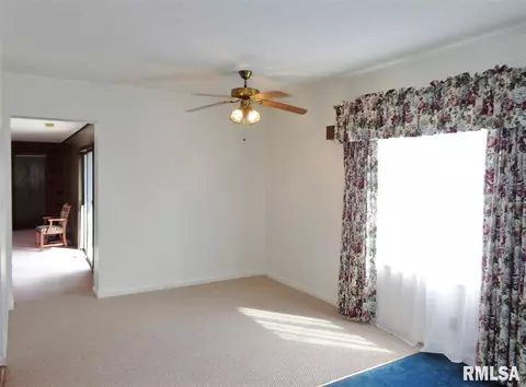 212 N 6th St, Dunlap, IL 61525 photo 13
