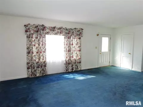 212 N 6th St, Dunlap, IL 61525 photo 17