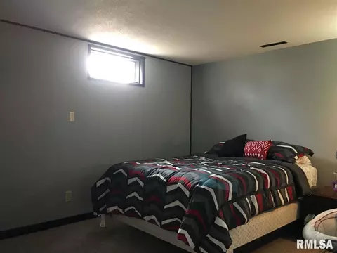 1108 Memorial Dr, Macomb, IL 61455 photo 17