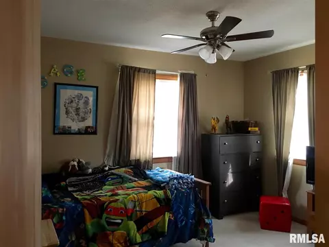 1108 Memorial Dr, Macomb, IL 61455 photo 13