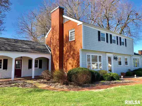 700 Memorial Dr, Macomb, IL 61455 photo 24