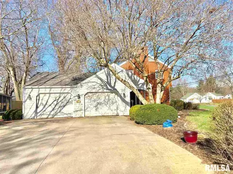 700 Memorial Dr, Macomb, IL 61455 photo 27