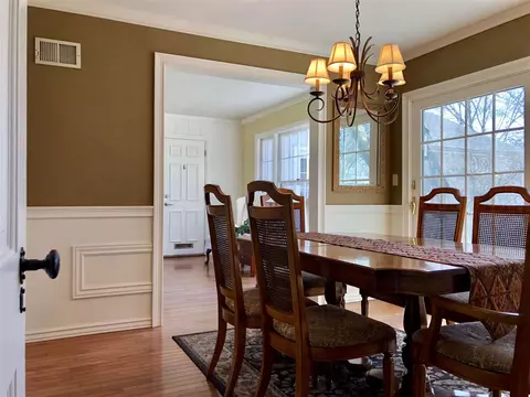 700 Memorial Dr, Macomb, IL 61455 photo 8