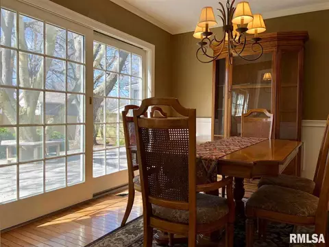 700 Memorial Dr, Macomb, IL 61455 photo 7