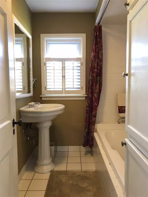 700 Memorial Dr, Macomb, IL 61455 photo 20