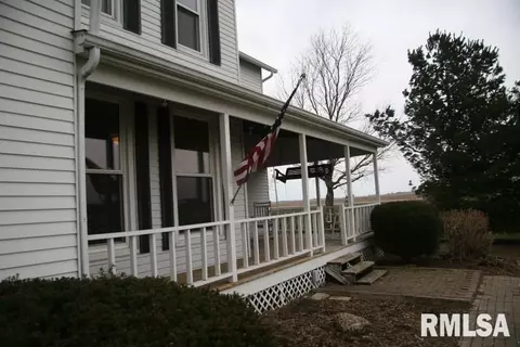 1284 Douglas Rd, Metamora, IL 61548 photo 2