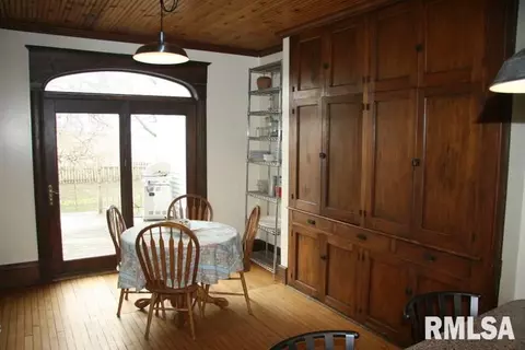 1284 Douglas Rd, Metamora, IL 61548 photo 5
