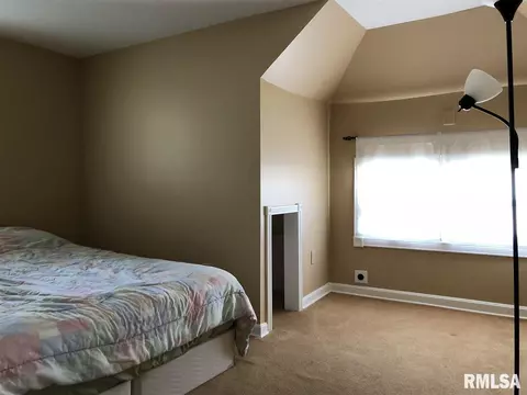 323 E Jefferson St, Macomb, IL 61455 photo 15
