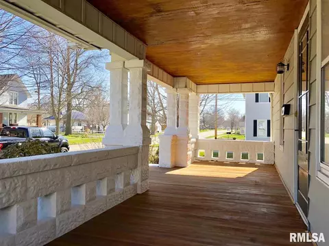 323 E Jefferson St, Macomb, IL 61455 photo 17