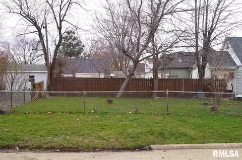 166 E Birch, Canton, IL 61520 photo 19