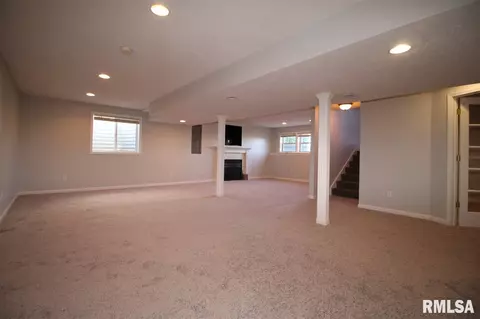 1631 W Meadowview Dr, Dunlap, IL 61525 photo 18