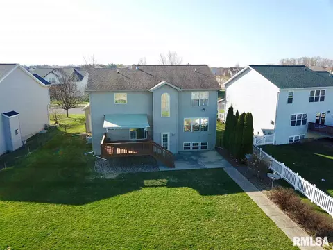 1631 W Meadowview Dr, Dunlap, IL 61525 photo 3