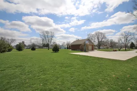 102 W Robinson, Goodfield, IL 61742 photo 8