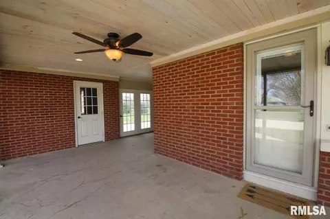 102 W Robinson, Goodfield, IL 61742 photo 13