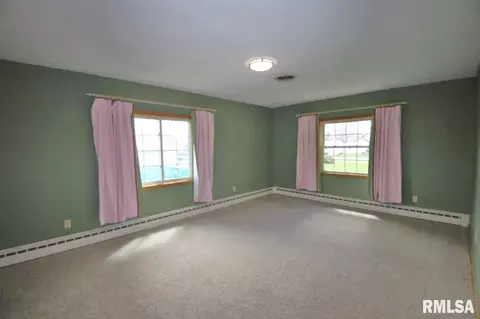 102 W Robinson, Goodfield, IL 61742 photo 22