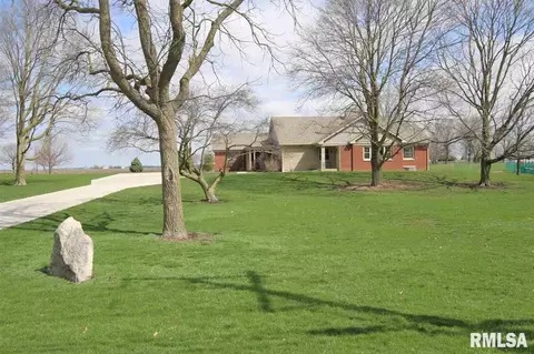 102 W Robinson, Goodfield, IL 61742 photo 3