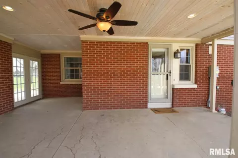 102 W Robinson, Goodfield, IL 61742 photo 14