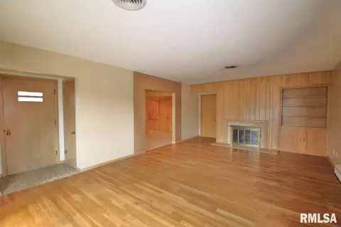102 W Robinson, Goodfield, IL 61742 photo 19
