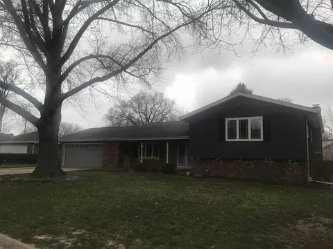 621 E Harrison St, Morton, IL 61550 photo 1
