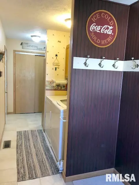 10398 E Cameron Rd, Cuba, IL 61427 photo 13