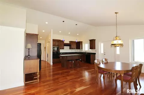 6005 N Kickapoo Edwards Rd, Edwards, IL 61528 photo 8