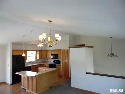 9228 S Jt Ct, Mapleton, IL 61547 photo 5