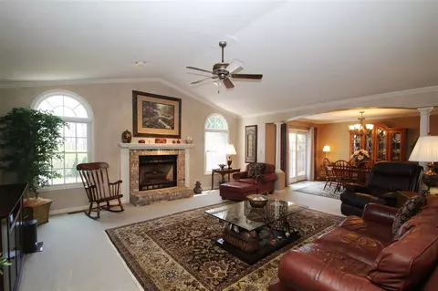 4114 S Wheatfield Rd, Mapleton, IL 61547 photo 4