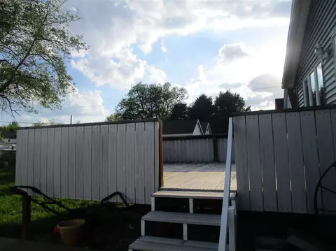 860 E Locust St, Canton, IL 61520 photo 31