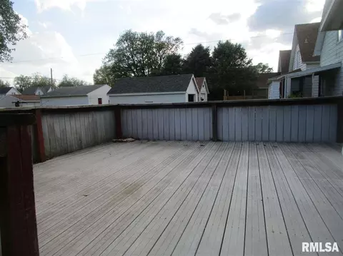 860 E Locust St, Canton, IL 61520 photo 36