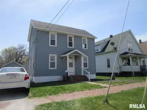860 E Locust St, Canton, IL 61520 photo 26