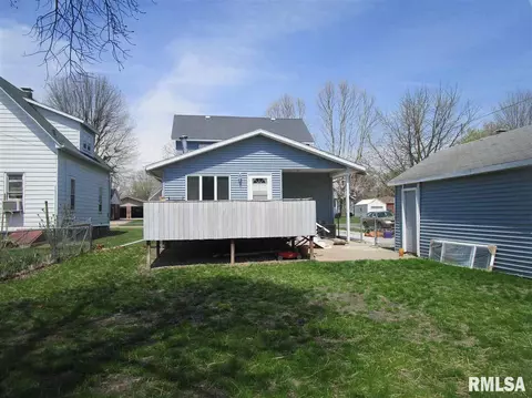 860 E Locust St, Canton, IL 61520 photo 25