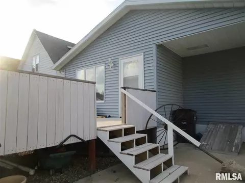 860 E Locust St, Canton, IL 61520 photo 33