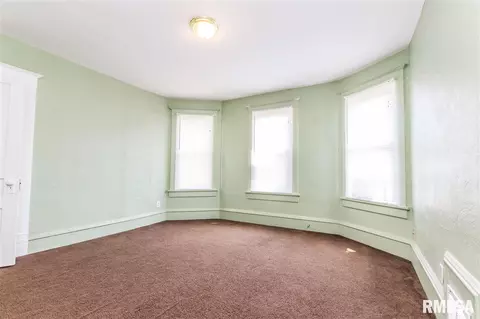 209 E Thrush Ave, Peoria, IL 61603 photo 25