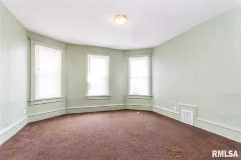 209 E Thrush Ave, Peoria, IL 61603 photo 24