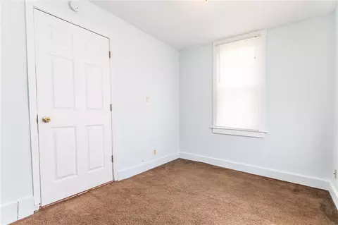 209 E Thrush Ave, Peoria, IL 61603 photo 31
