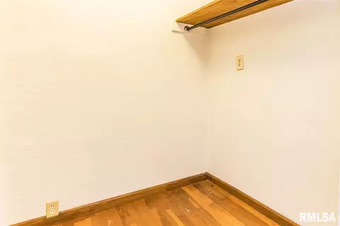 209 E Thrush Ave, Peoria, IL 61603 photo 16