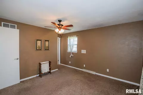 1069 Johnson St, Morton, IL 61550 photo 29