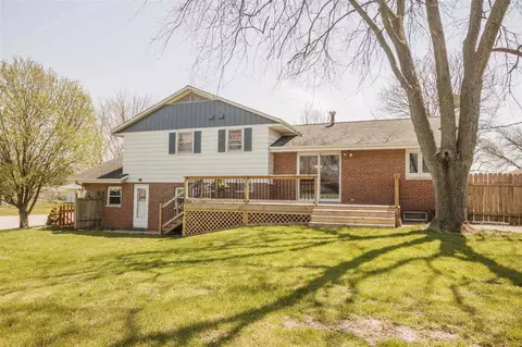 1069 Johnson St, Morton, IL 61550 photo 3